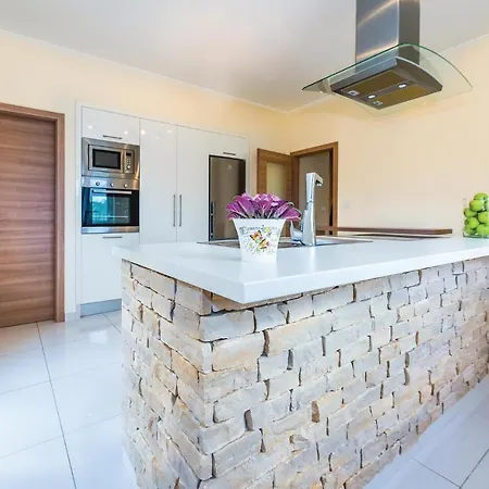 Dom wakacyjny Three-bedroom In