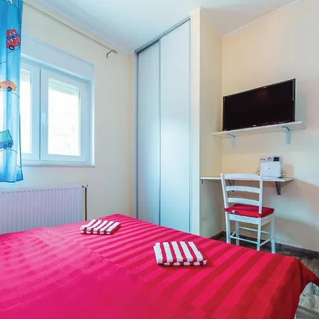 Three-bedroom In Dubrava (Sibenik-Knin)