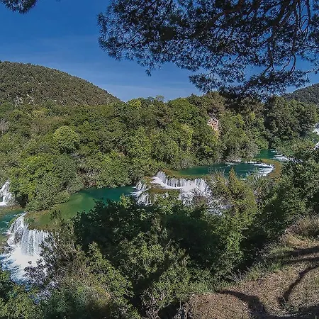 Dom wakacyjny Three-bedroom In