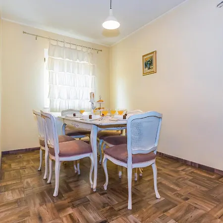 Three-bedroom In Dubrava (Sibenik-Knin)