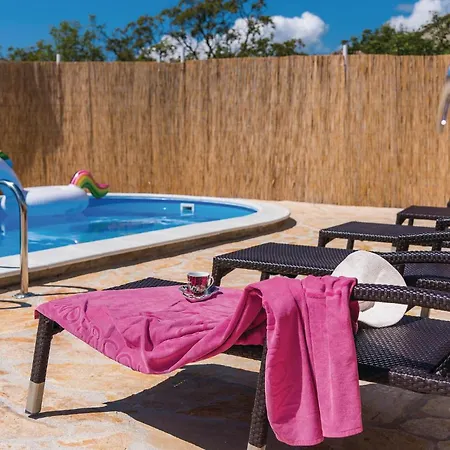 Three-bedroom In * Dubrava (Sibenik-Knin)