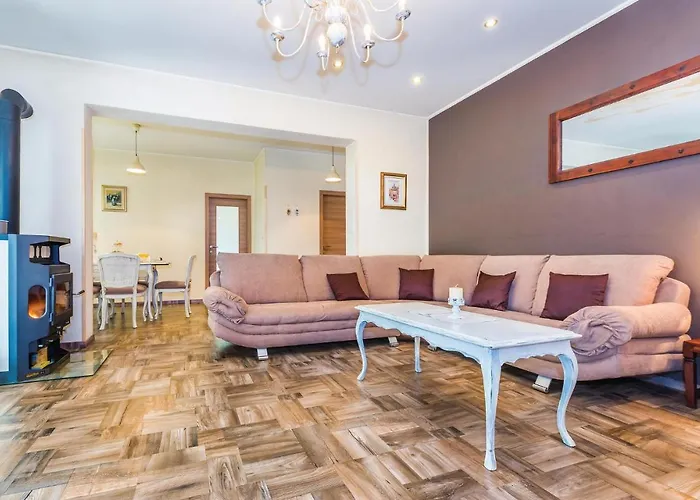 Vakantiehuis Three-bedroom In *