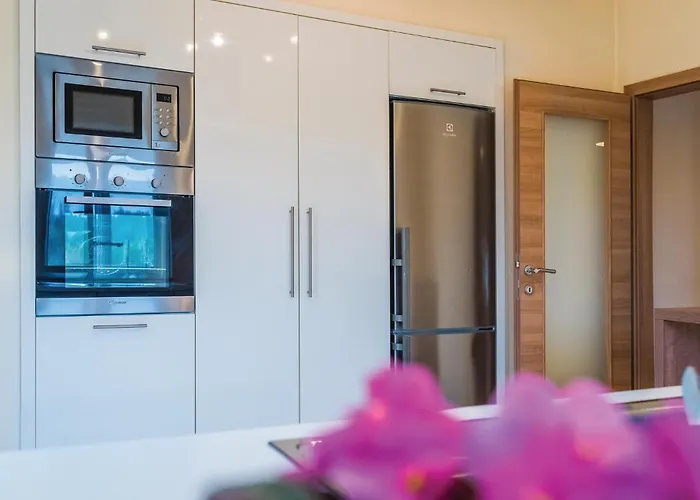 Vakantiehuis Three-bedroom In Dubrava (Sibenik-Knin)