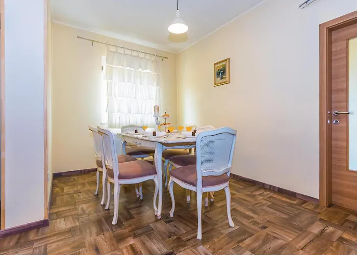 Three-bedroom In Dubrava (Sibenik-Knin)